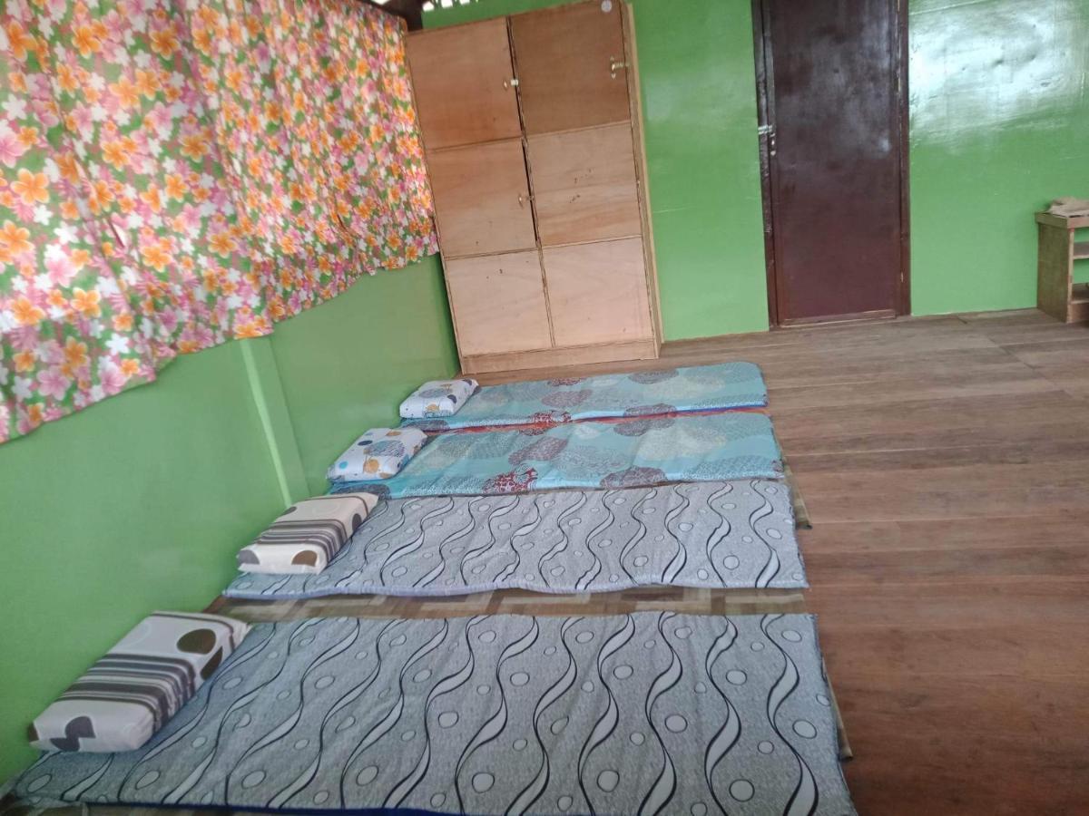 Roca'S Homestay Backpackers Chalet Batuan Εξωτερικό φωτογραφία