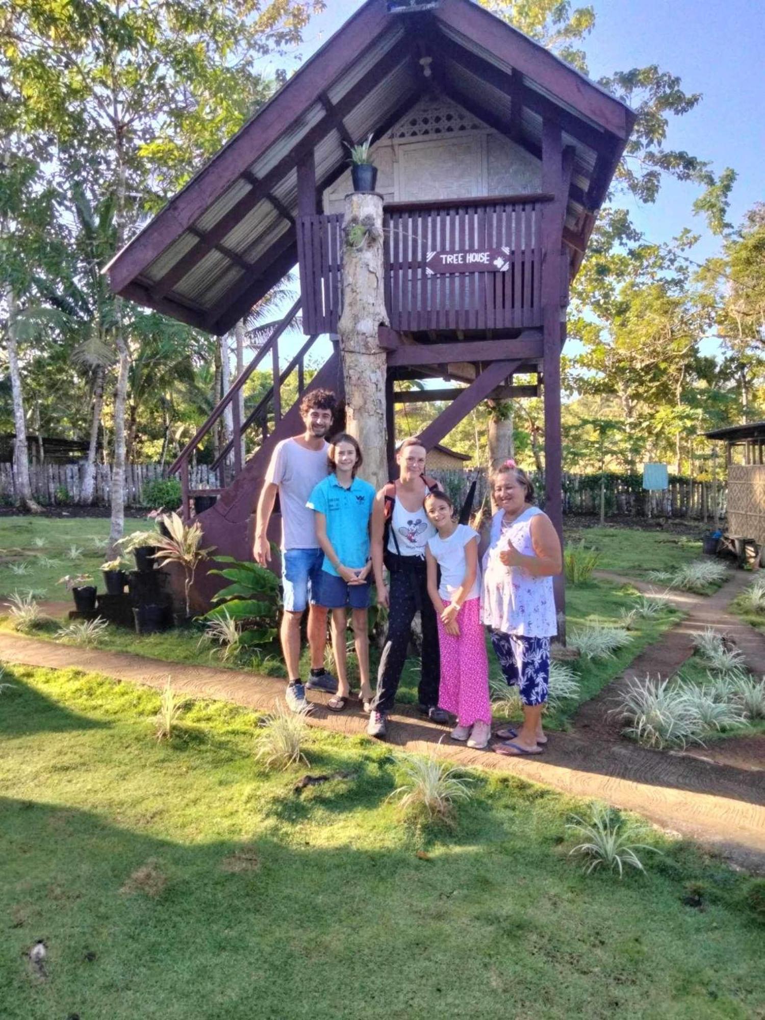Roca'S Homestay Backpackers Chalet Batuan Εξωτερικό φωτογραφία